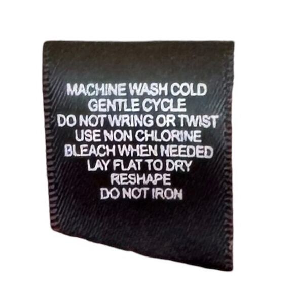 Red Mock Neck Shimmer Sweater NWT Junior Girls Medium Knit Soft Metallic - Picture 8 of 9